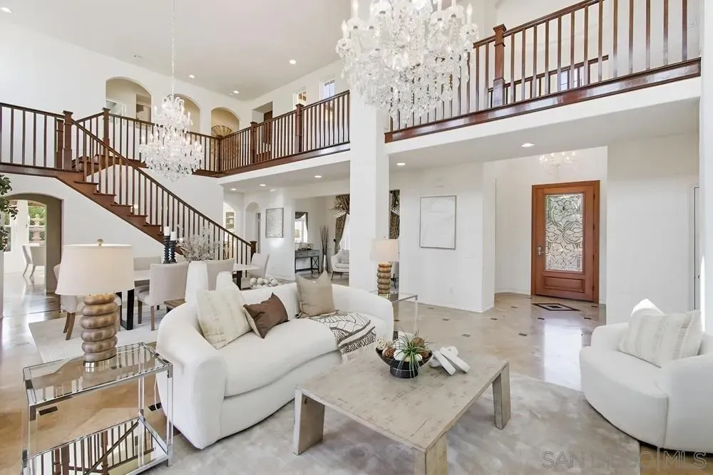 Poway, California 92064, United States, 7 Bedrooms Bedrooms, ,6 BathroomsBathrooms,Residential,Active,247513