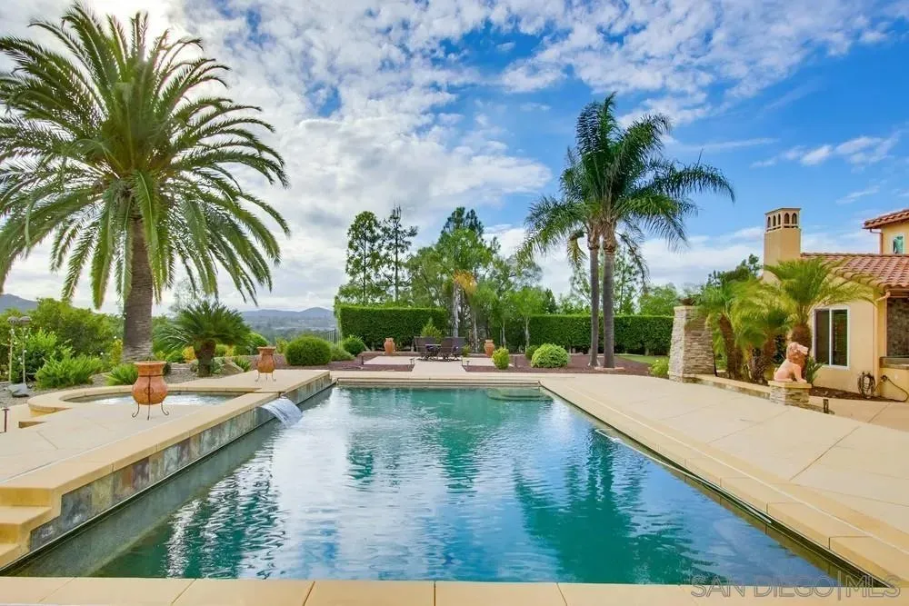 Poway, California 92064, United States, 7 Bedrooms Bedrooms, ,6 BathroomsBathrooms,Residential,Active,247513