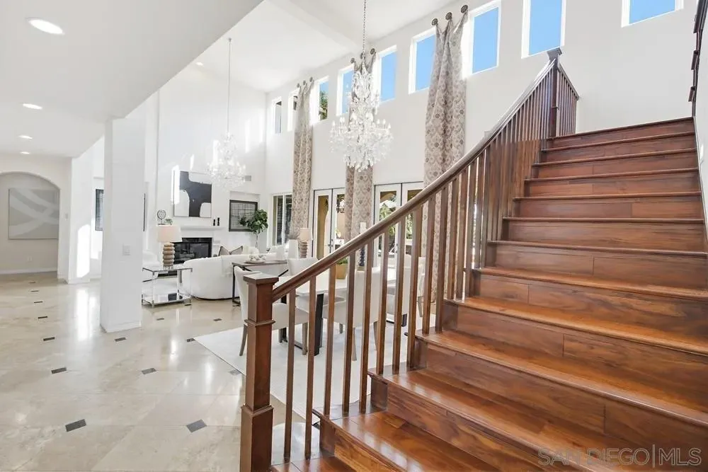 Poway, California 92064, United States, 7 Bedrooms Bedrooms, ,6 BathroomsBathrooms,Residential,Active,247513