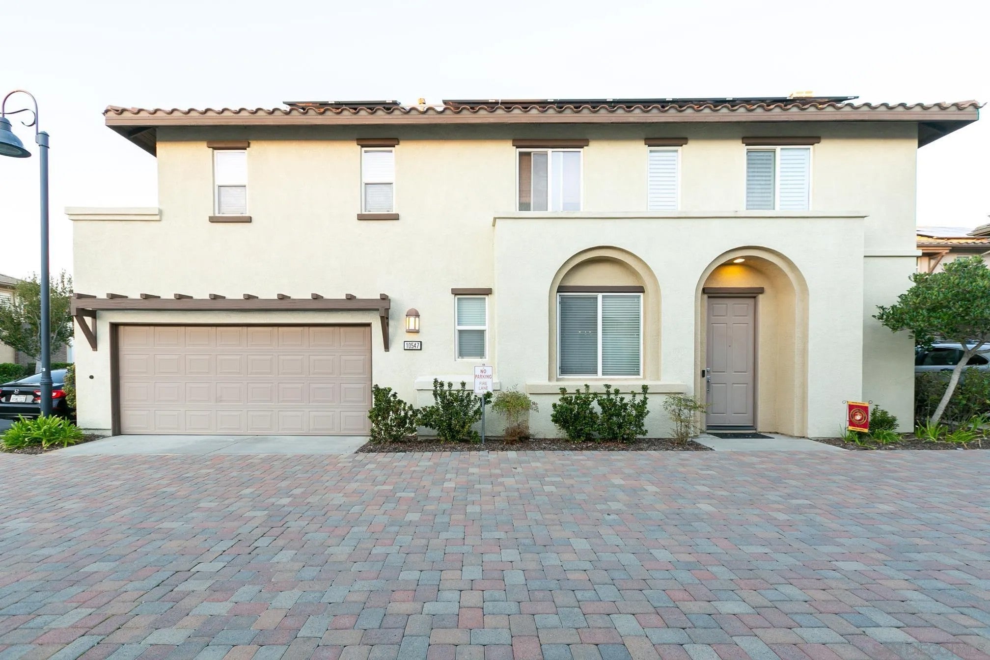 10547 Hollingsworth Way