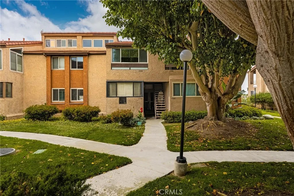 17110 Bluewater Lane