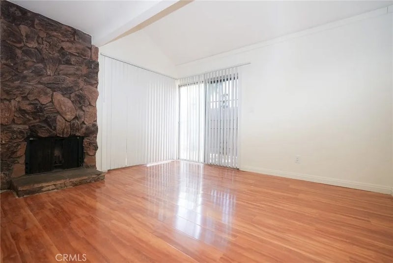 16600 Seville C