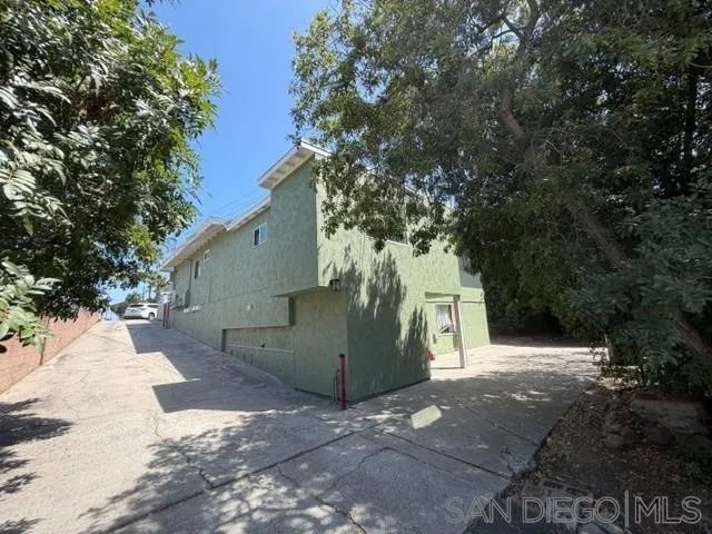 2499 Tuberose St