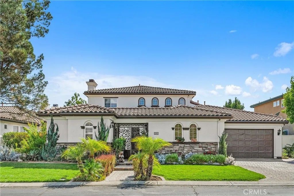 Photo of 22961 Banbury Ct, Murrieta, CA 92562 (MLS # PW25192054)