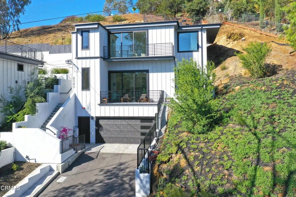 Photo of 6565 Pickwick Street, Los Angeles, CA 90042 (MLS # P1-24608)