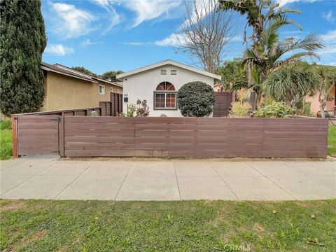 Photo of 110 W Forhan Street, Long Beach, CA 90805 (MLS # PW26032144)