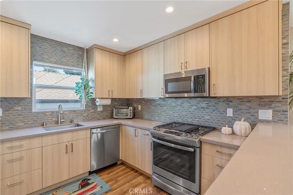 Photo of 8034 Airlane Avenue, Los Angeles, CA 90045 (MLS # SB26041797)