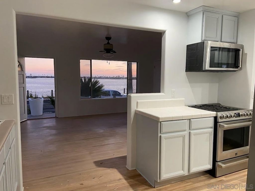 Photo of 3403 Riviera Dr, San Diego, CA 92109 (MLS # 260009536)