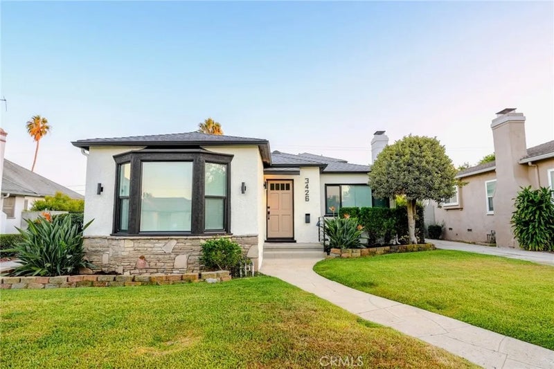 3426 W 82nd