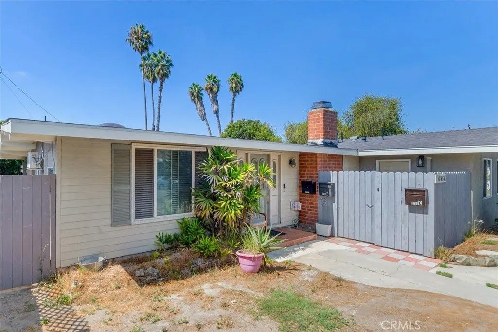 Photo of 1765 S Biscayne Court, Anaheim, CA 92804 (MLS # OC26096583)