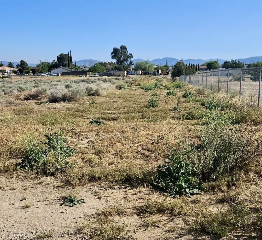 Photo of 0 Sage, Hesperia, CA 92344 (MLS # HD26073686)