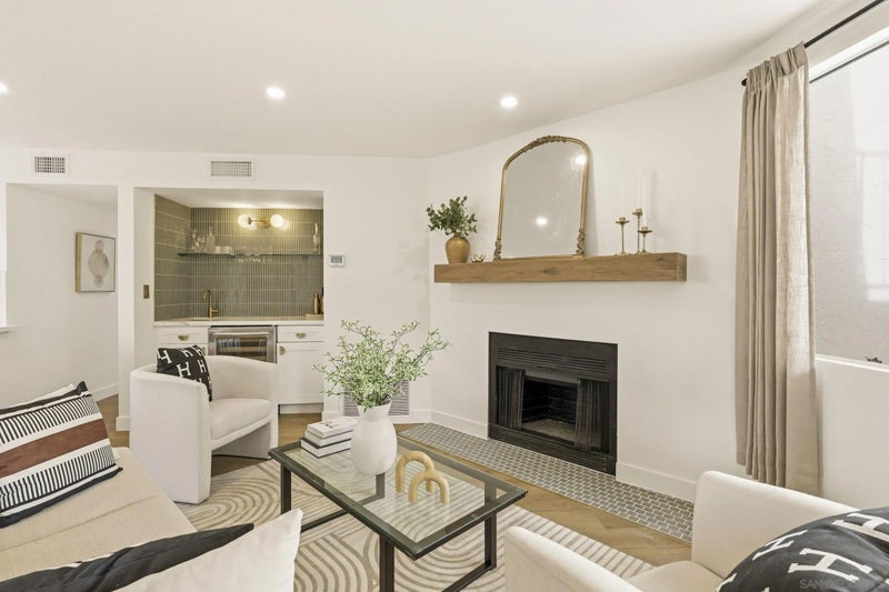1263 Robinson 13
