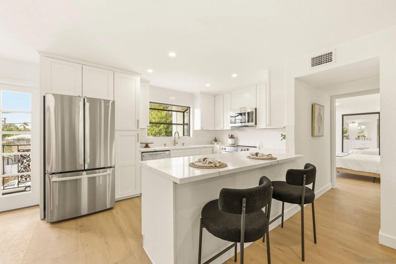 1263 Robinson 13