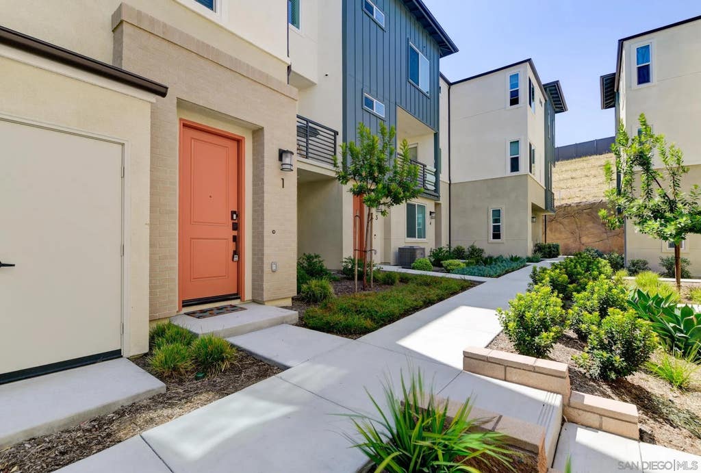 Photo of 832 Makani St #1, Chula Vista, CA 91911 (MLS # 260012231)