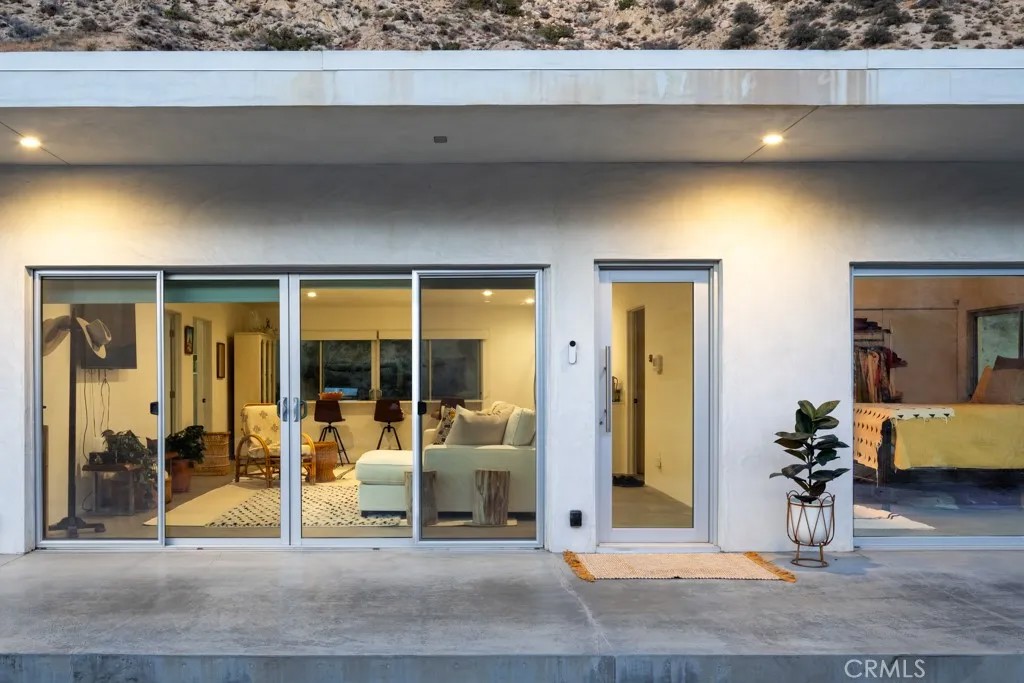6595 Pioneertown Road