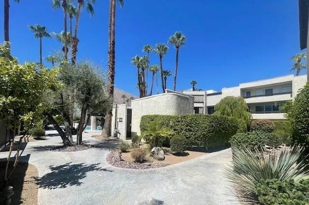 1550 S Camino Real 123