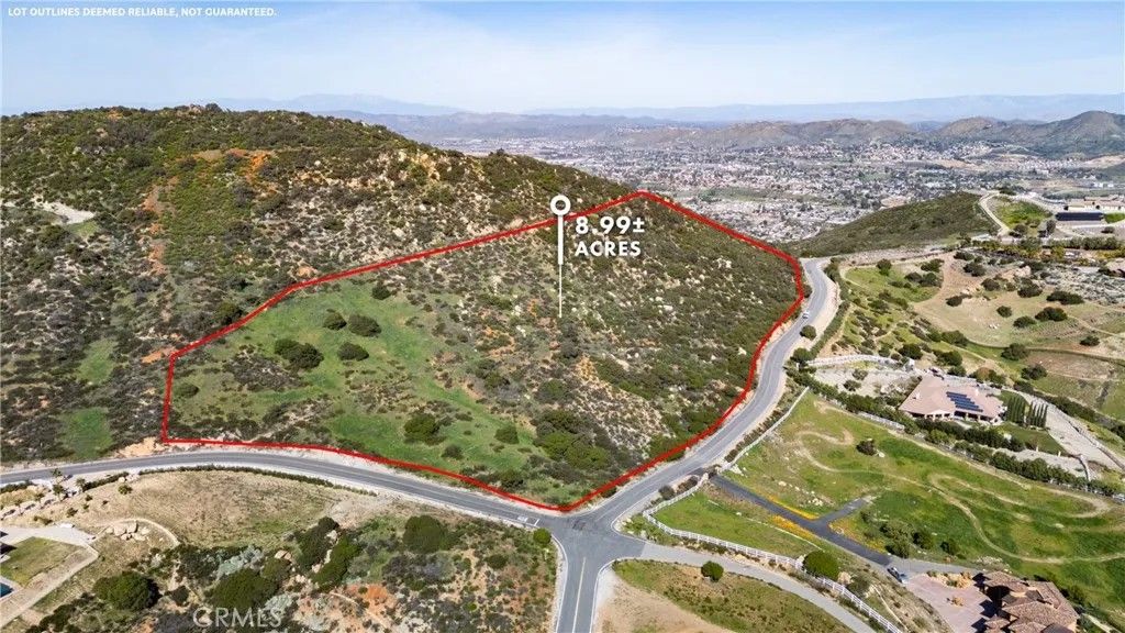 Photo of 8 Via Vista Grande, Murrieta, CA 92562 (MLS # SW26027122)