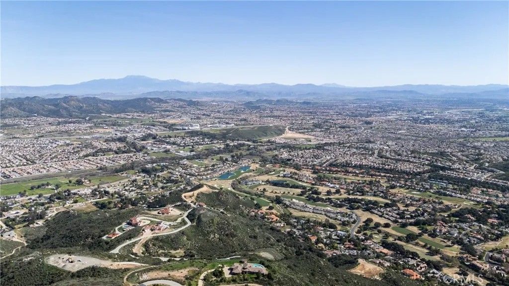 Photo of 8 Via Vista Grande, Murrieta, CA 92562 (MLS # SW26027122)