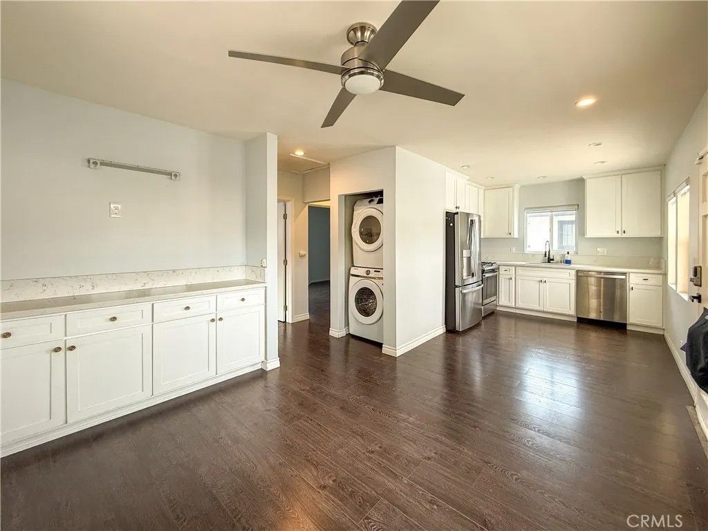 Photo of 1032 S Mesa Street, San Pedro, CA 90731 (MLS # AR26093317)
