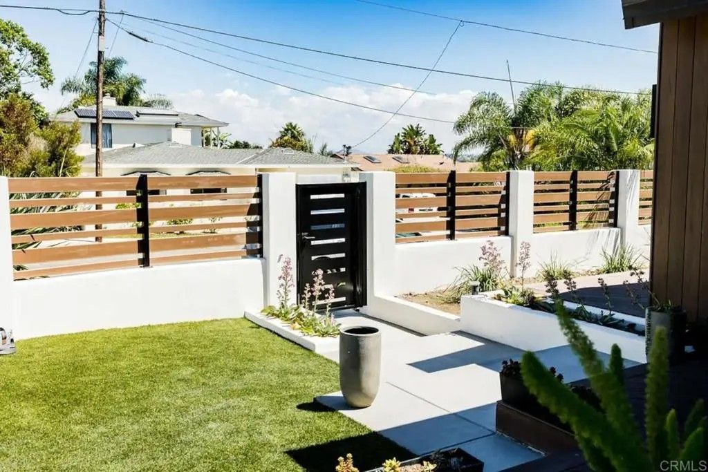 Photo of 3761 Oleander Dr, San Diego, CA 92106 (MLS # NDP2604307)