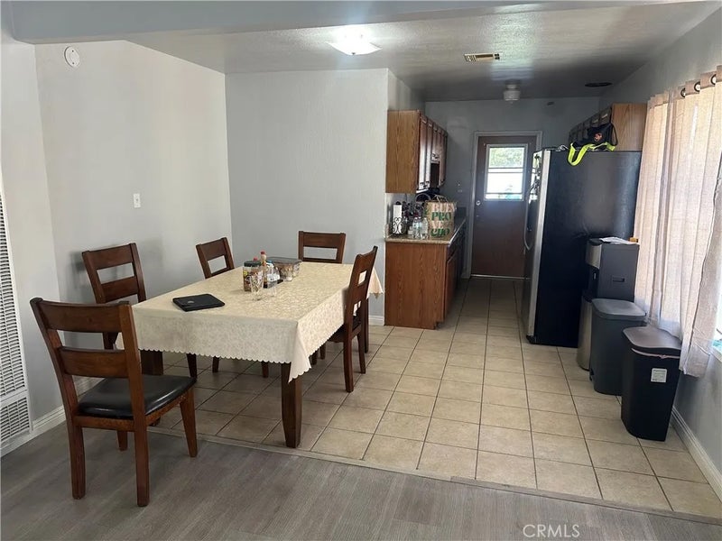 8241 Elmont
