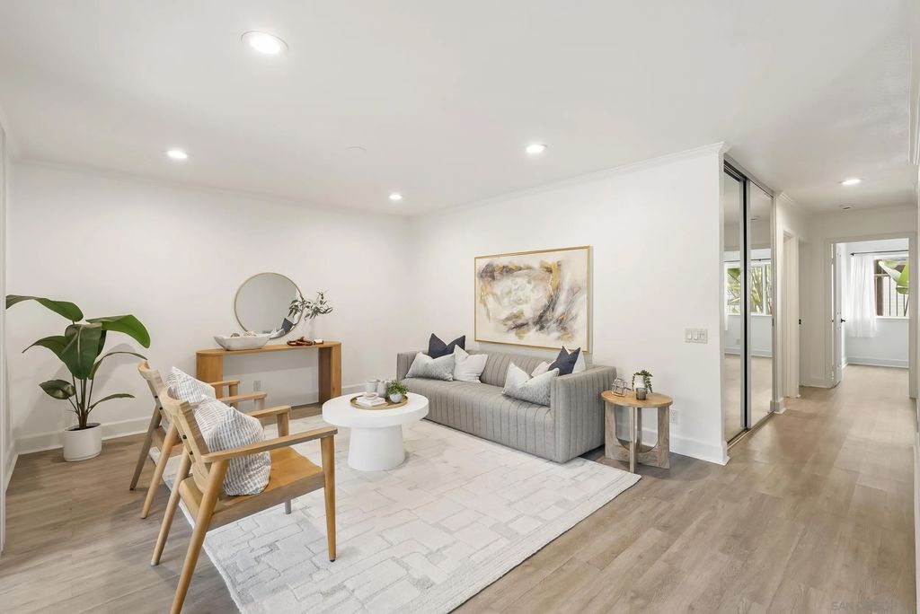 Photo of 8503 Villa La Jolla Dr #E, La Jolla, CA 92037 (MLS # 260002947)