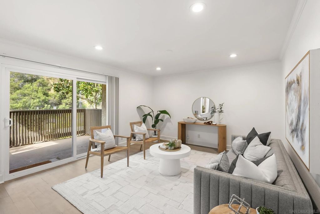 Photo of 8503 Villa La Jolla Dr #E, La Jolla, CA 92037 (MLS # 260002947)