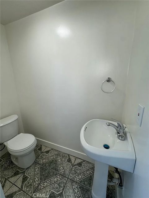 Tiny photo for 15643 Lassen, North Hills, CA 91343 (MLS # SR25275468)