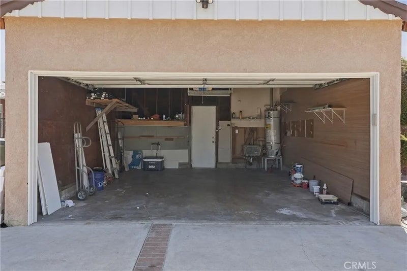 206 E Rosslynn