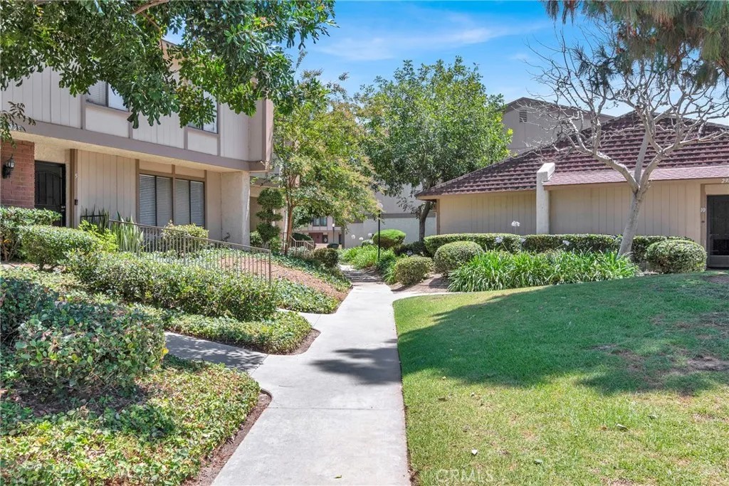 2993 N Cottonwood 13
