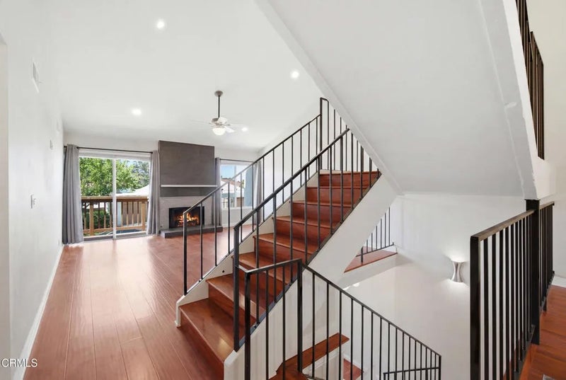 615 Hollyburne Lane