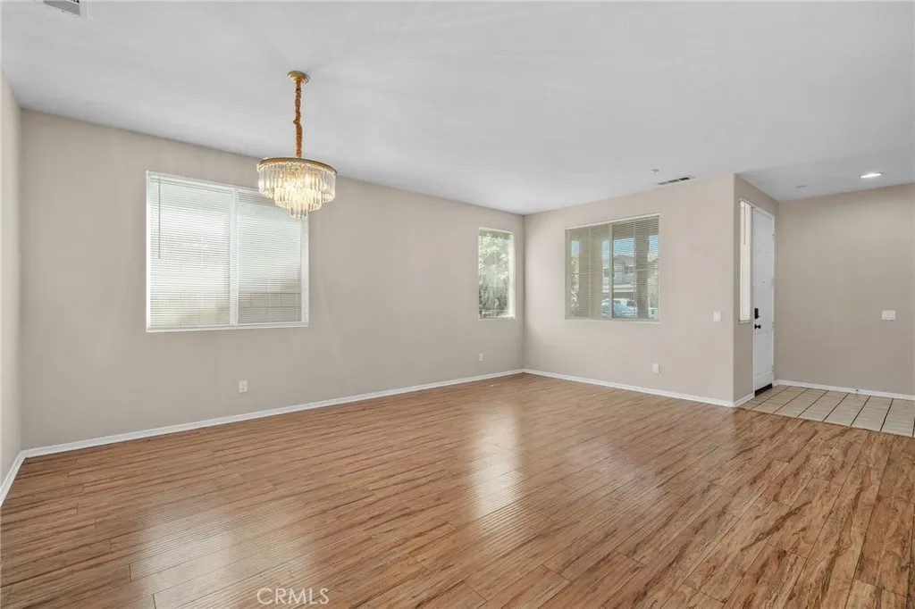 15446 Buchanan