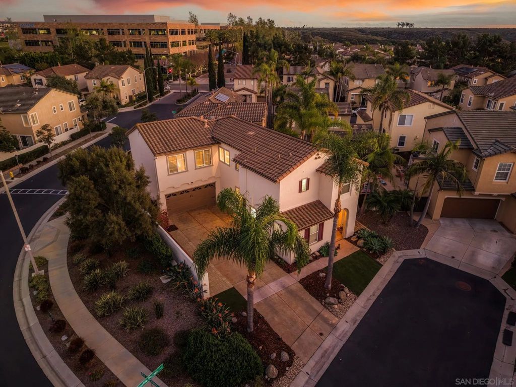 Photo of 7413 Cortile Bellaza, San Diego, CA 92129 (MLS # 260005885)