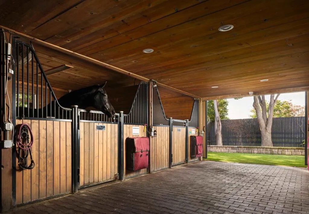 15731 Via De Santa Fe