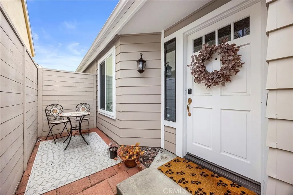 21691 FAIRBROOK 37