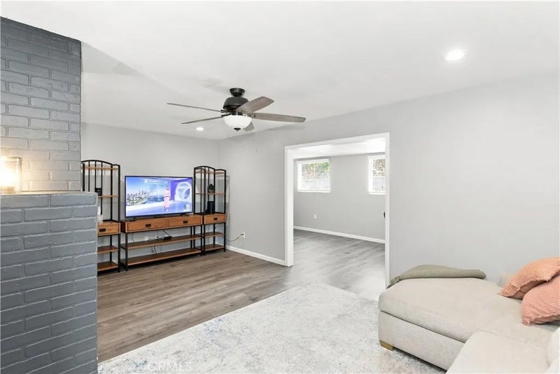 930 La Quinta Way