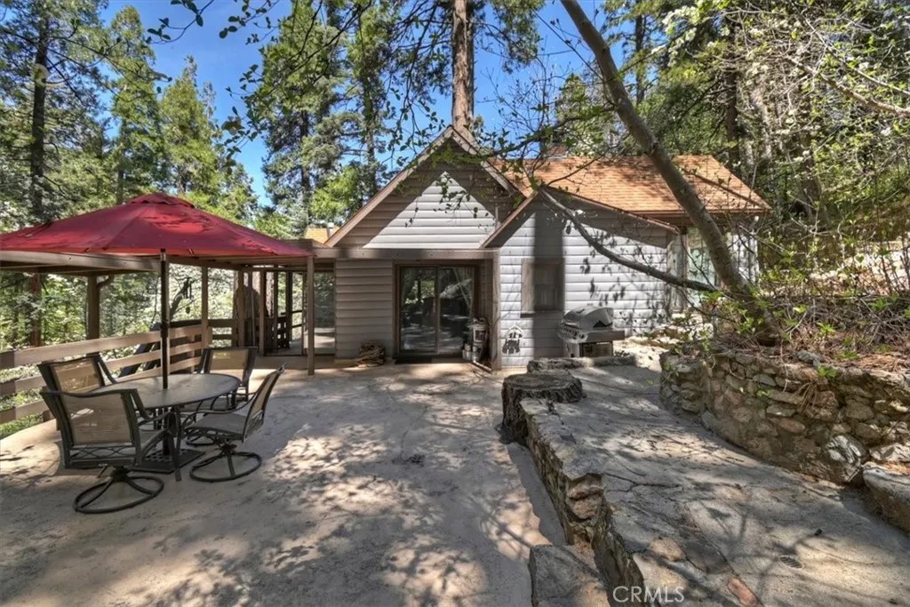 851 Cottage Grove