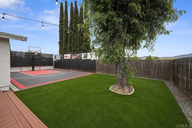8427 Carlton Oaks Drive