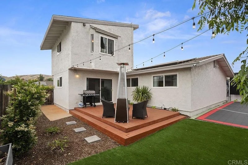 8427 Carlton Oaks Drive
