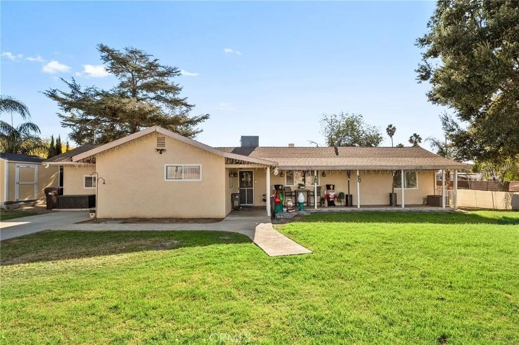 Photo of 826 W Main St, Riverside, CA 92507 (MLS # IG25273368)
