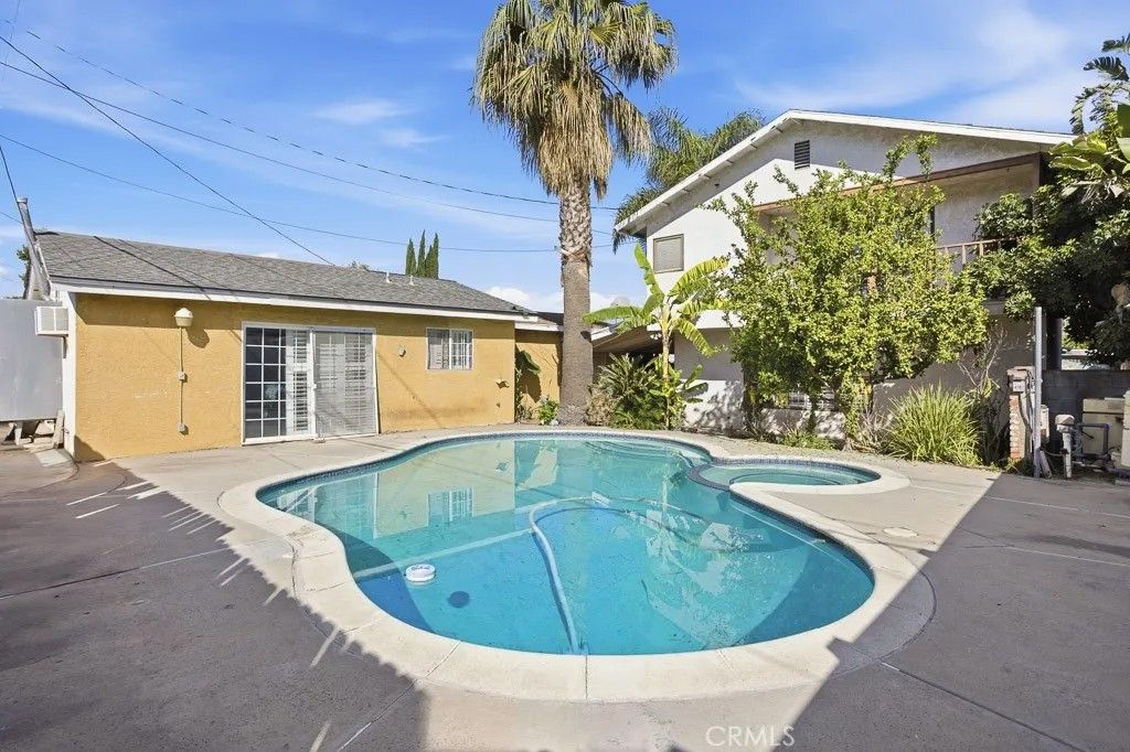 Photo of 15622 Index Street, Granada Hills, CA 91344 (MLS # SR26038785)