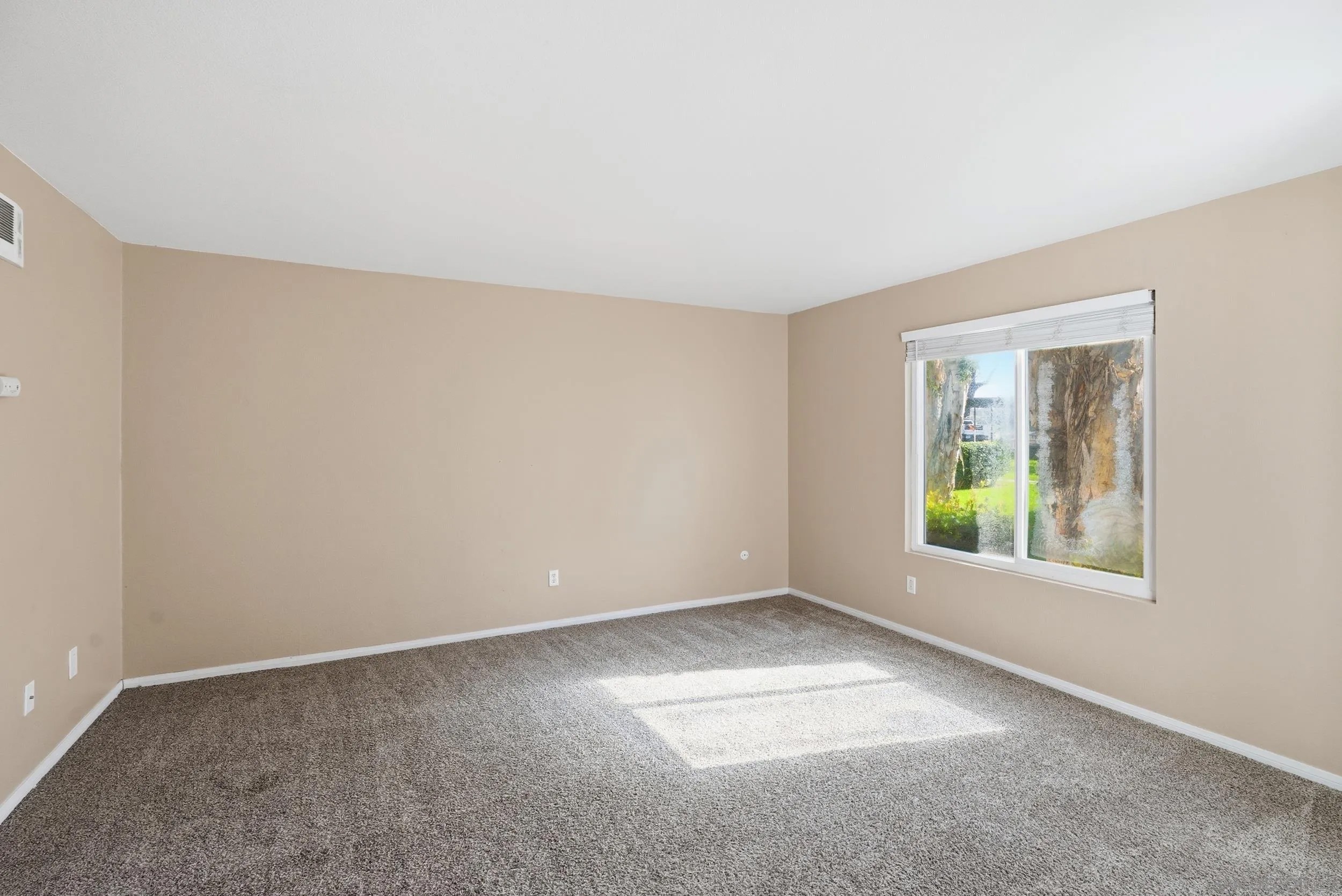 6333 College Grove Way 6112