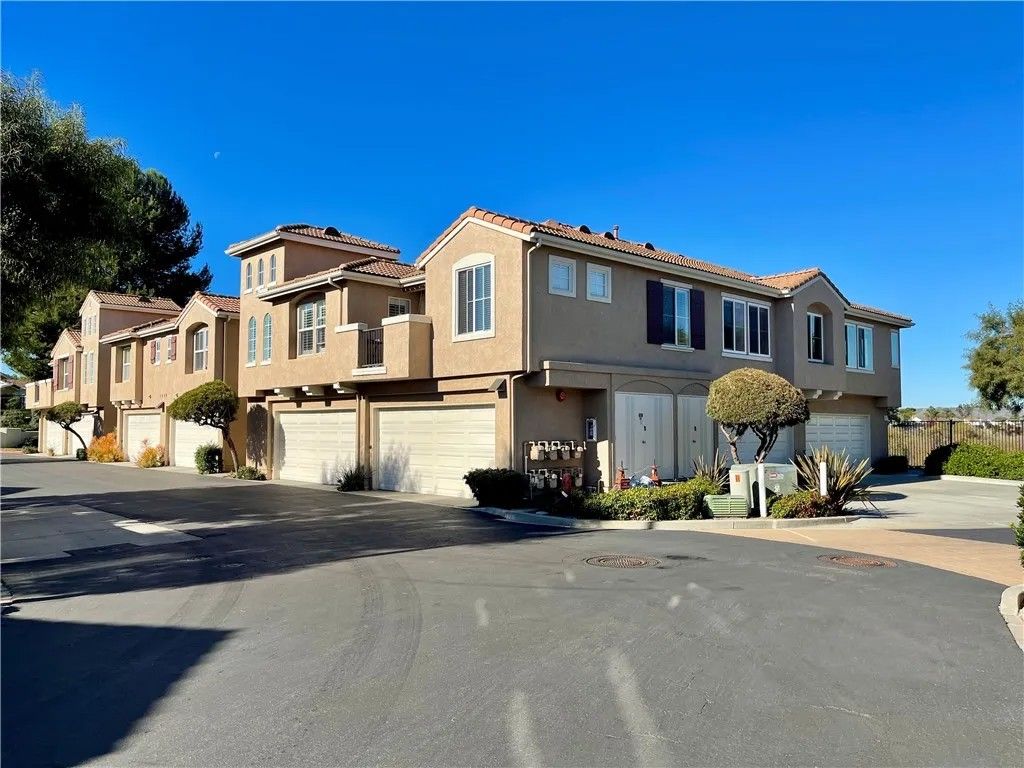 Photo of 5040 Codorniz Way, Oceanside, CA 92057 (MLS # SW25276283)