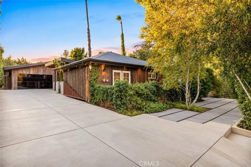 1830 Valle Vista Drive
