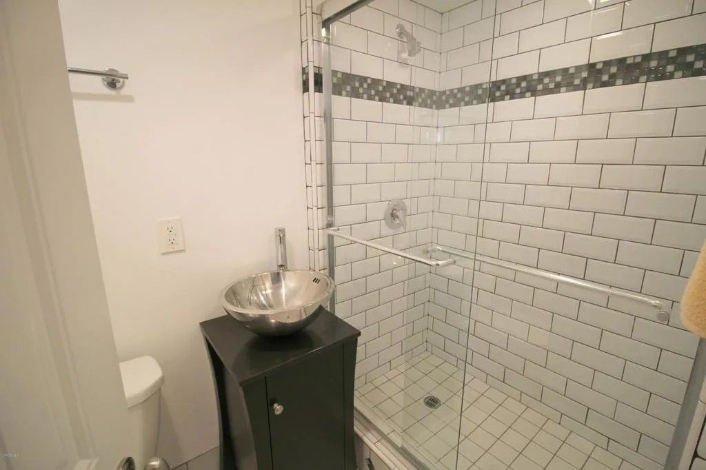 Photo of 3525 Ocean Drive, Oxnard, CA 93035 (MLS # V1-33733)