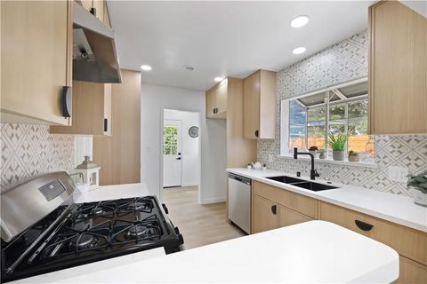 Tiny photo for 3565 Lashbrook Ave, Rosemead, CA 91770 (MLS # CV25235090)