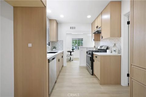 Tiny photo for 3565 Lashbrook Ave, Rosemead, CA 91770 (MLS # CV25235090)