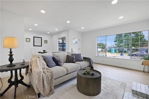 Tiny photo for 3565 Lashbrook Ave, Rosemead, CA 91770 (MLS # CV25235090)