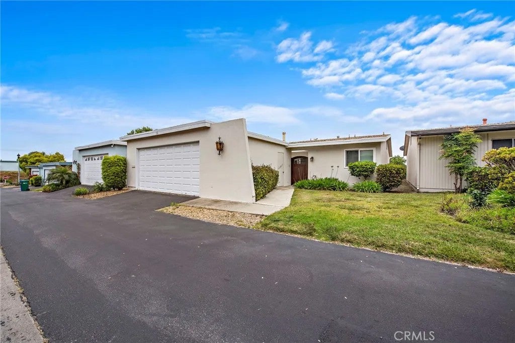 3808 Vista Campana South 52