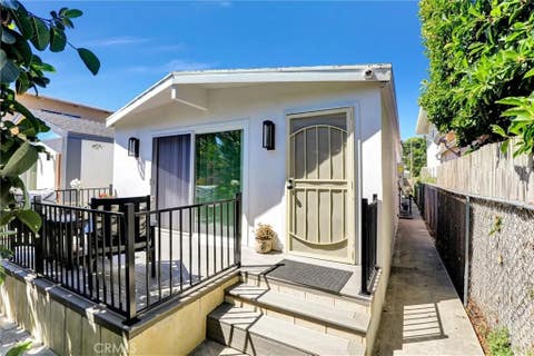 Photo of 5315 Inglewood Blvd, Los Angeles, CA 90230 (MLS # PW26148143)